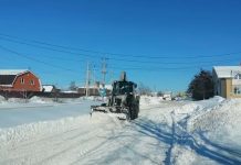 Больше 40 единиц техники работают на расчистке снега в Рязанском округе