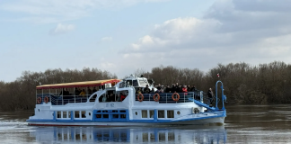 В Рязанском округе запустили катера к отрезанным половодьем селам